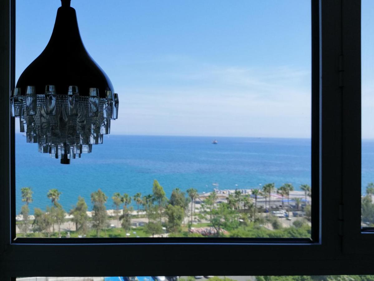 A City-Center Seaview Penthouse At Oceanic Apartment Limassol Bagian luar foto