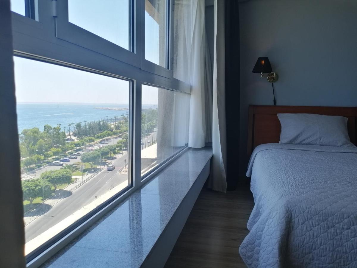 A City-Center Seaview Penthouse At Oceanic Apartment Limassol Bagian luar foto